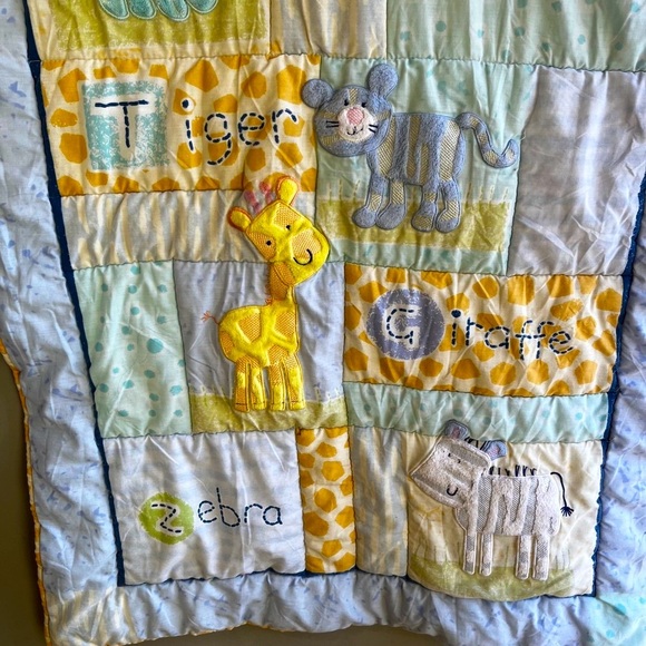 Quilted Baby Blanket Safari Themed Crib Playmat Soft Cozy Nursery - Picture 4 of 5